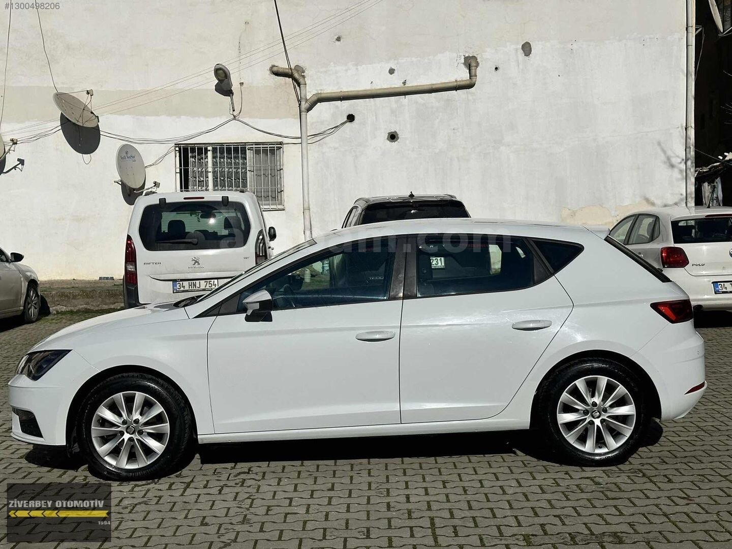 Galeriden Seat Leon 1.2 TSI Style 2018 Model İstanbul 70.000 km Beyaz 3