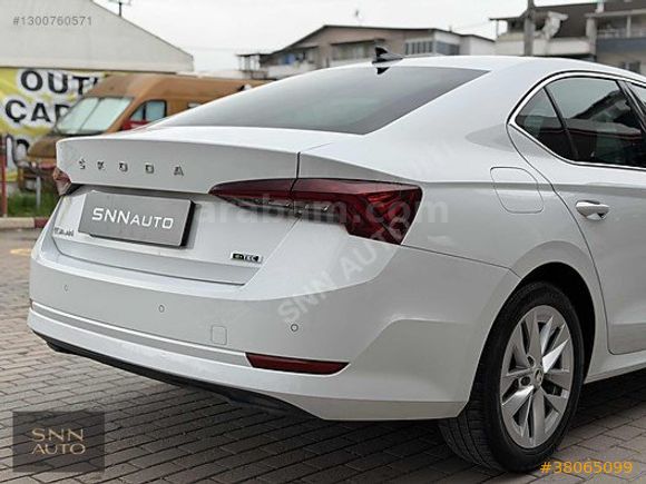2024 SKODA OCTAVİA 1.5 E TEC PREMIUM 47.000 KM HATASIZ BOYASIZ