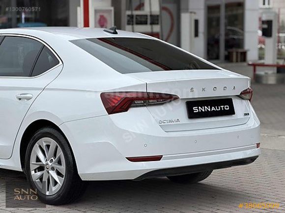 2024 SKODA OCTAVİA 1.5 E TEC PREMIUM 47.000 KM HATASIZ BOYASIZ