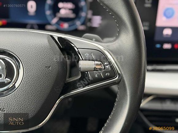 2024 SKODA OCTAVİA 1.5 E TEC PREMIUM 47.000 KM HATASIZ BOYASIZ