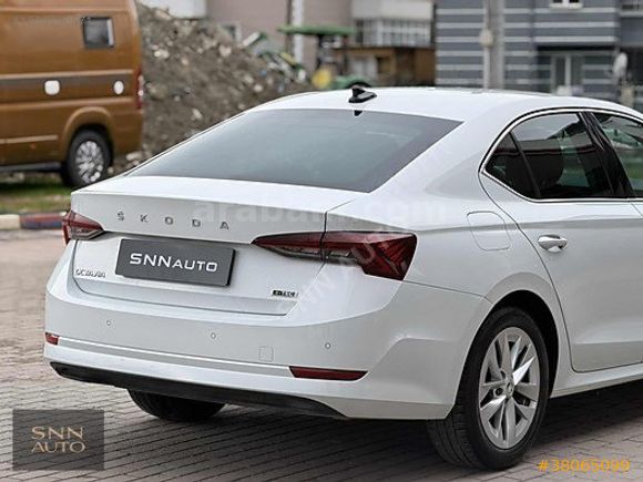 2024 SKODA OCTAVİA 1.5 E TEC PREMIUM 47.000 KM HATASIZ BOYASIZ