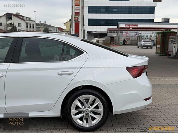 2024 SKODA OCTAVİA 1.5 E TEC PREMIUM 47.000 KM HATASIZ BOYASIZ