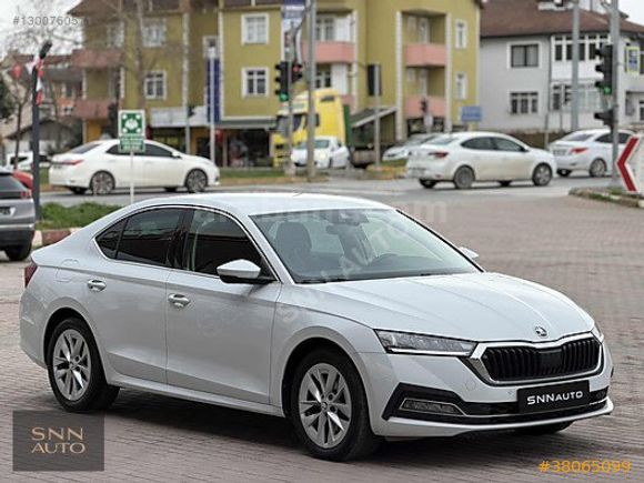 2024 SKODA OCTAVİA 1.5 E TEC PREMIUM 47.000 KM HATASIZ BOYASIZ