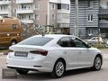 2024 SKODA OCTAVİA 1.5 E TEC PREMIUM 47.000 KM HATASIZ BOYASIZ