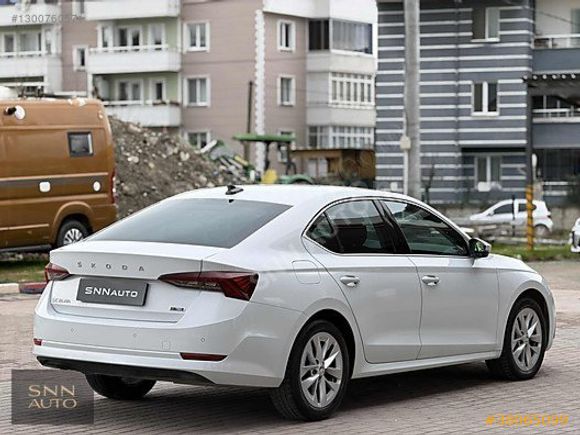 2024 SKODA OCTAVİA 1.5 E TEC PREMIUM 47.000 KM HATASIZ BOYASIZ