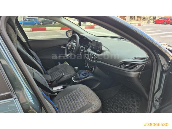 Sahibinden Fiat Egea Cross 1.4 Fire Urban 2025 Model