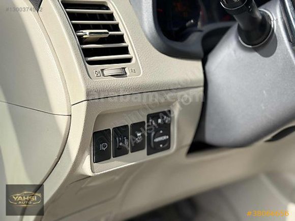 YAHŞİ AUTO'DAN 2012 TOYOTA COROLLA
