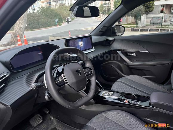 Galeriden Peugeot 2008 1.2 PureTech Allure 2024 Model Antalya
