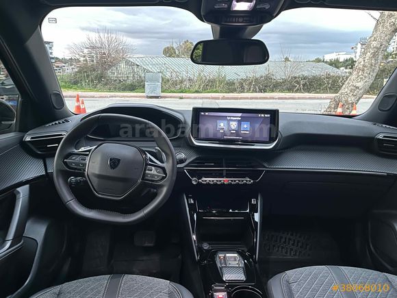Galeriden Peugeot 2008 1.2 PureTech Allure 2024 Model Antalya