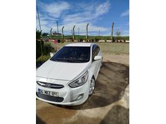 Sahibinden Hyundai Accent Blue 1.6 CRDI Mode 2017 Model  246.000 km Beyaz