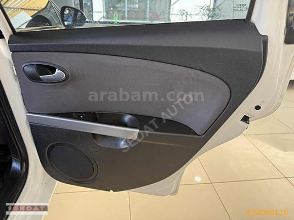 2011 SEAT LEON 1.6 TDİ CR STYLE OTOMATİK VİTES