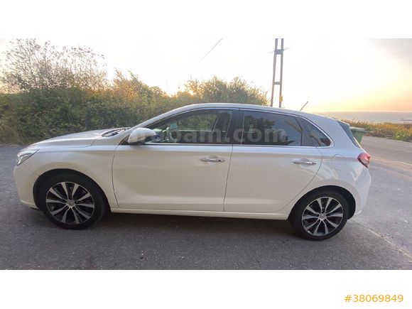 Sahibinden Hyundai i30 1.6 CRDi Elite 2017 Model