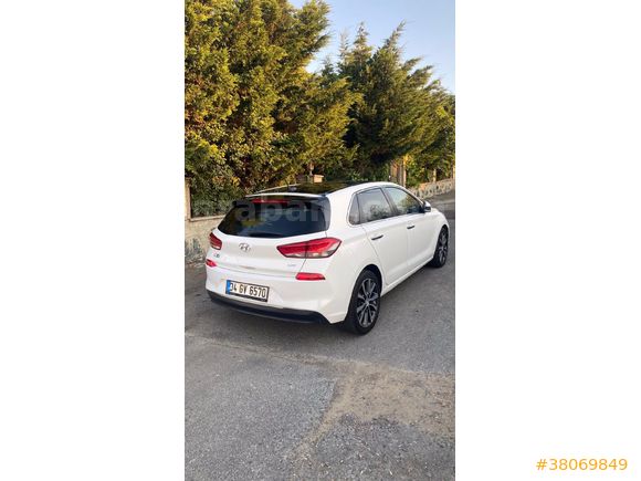 Sahibinden Hyundai i30 1.6 CRDi Elite 2017 Model
