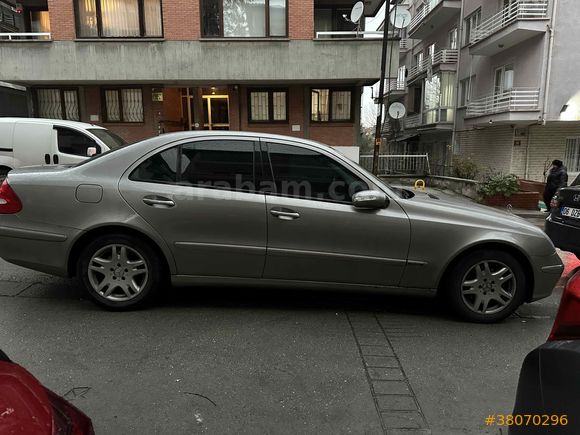EMSALSIZ TRDE TEK 2004 E200 Kompresör Elegance 150binde
Hatasız