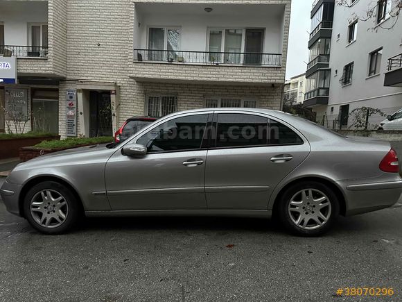 EMSALSIZ TRDE TEK 2004 E200 Kompresör Elegance 150binde
Hatasız