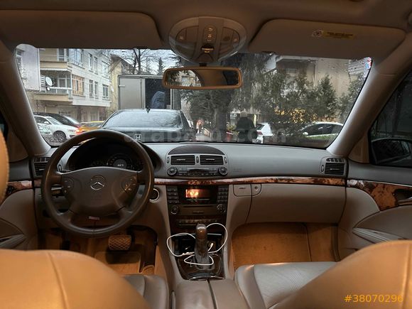 EMSALSIZ TRDE TEK 2004 E200 Kompresör Elegance 150binde
Hatasız