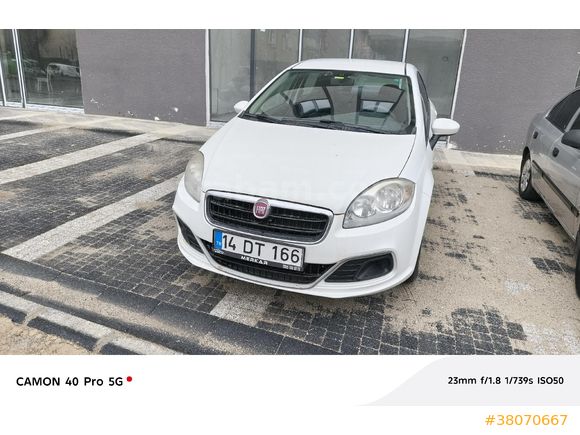 Galeriden Fiat Linea 1.3 Multijet Pop 2015 Model  166000 km Beyaz