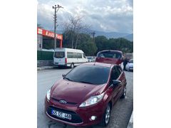 Sahibinden Ford Fiesta 1.4 TDCi Titanium X 2011 Model  211.000 km Bordo