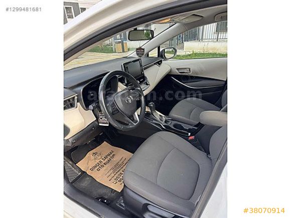 AUTO CMR'DEN 2022 COROLLA 1.5 DREAM OTOMATİK 71 BİNDE