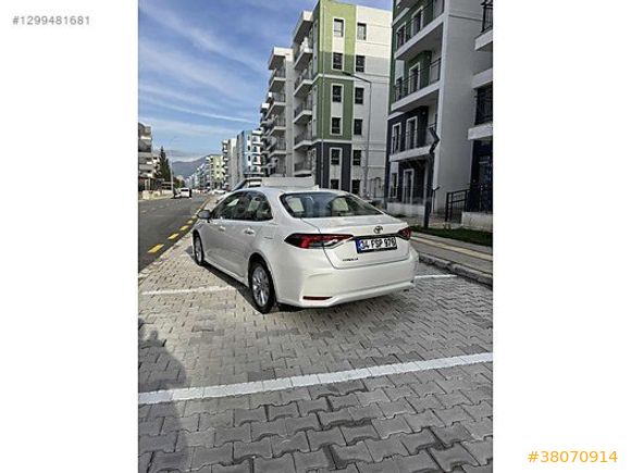 AUTO CMR'DEN 2022 COROLLA 1.5 DREAM OTOMATİK 71 BİNDE