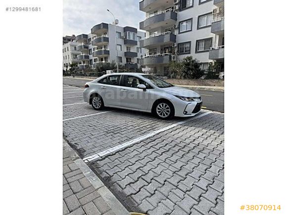 AUTO CMR'DEN 2022 COROLLA 1.5 DREAM OTOMATİK 71 BİNDE