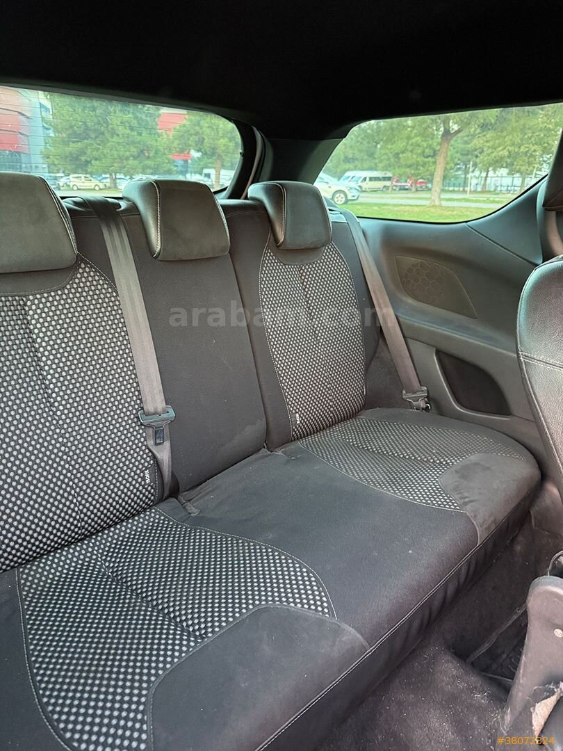 Sahibinden DS Automobiles DS3 1.6 THP DSport 2011 Model Bursa 190.000 km Beyaz 5