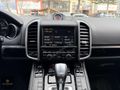 PORSCHE-CAYENNE-BAYİ-FACELİFT-AİRMATİC-VAKUM-CHRONO-KARBON