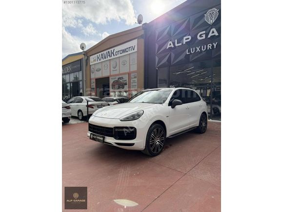 PORSCHE-CAYENNE-BAYİ-FACELİFT-AİRMATİC-VAKUM-CHRONO-KARBON