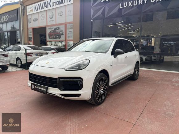PORSCHE-CAYENNE-BAYİ-FACELİFT-AİRMATİC-VAKUM-CHRONO-KARBON