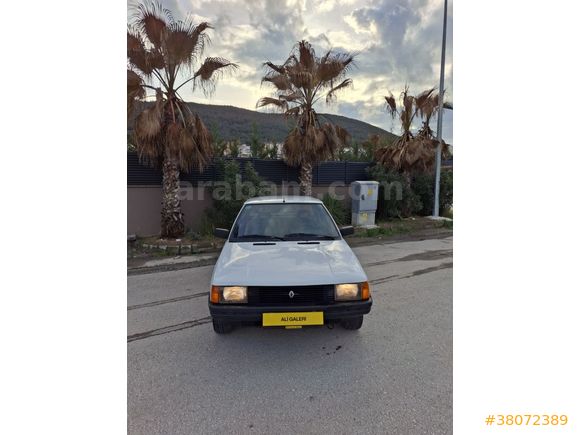 ALİ GALERİDEN 94 MODEL RENAULT 9 SPRİNG MASRAFSIZ