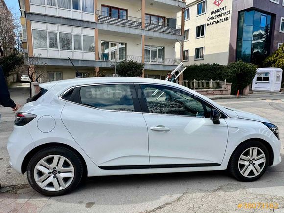 MANUEL  Renault Clio 1.0 TCe Evolution 2025 Model 