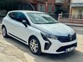 MANUEL  Renault Clio 1.0 TCe Evolution 2025 Model 