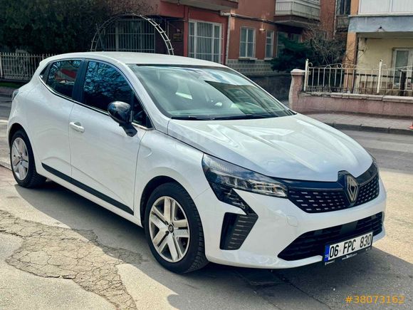 MANUEL  Renault Clio 1.0 TCe Evolution 2025 Model 