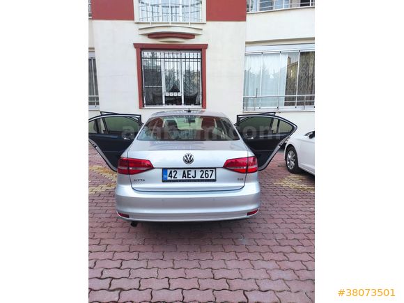 Sahibinden Volkswagen Jetta 1.6 TDi Comfortline 2014 Model  155.500 km Gri (Gümüş)