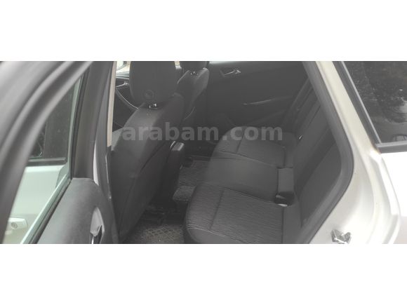 ASTRA J SEDAN OTOMATİK 136 LIK