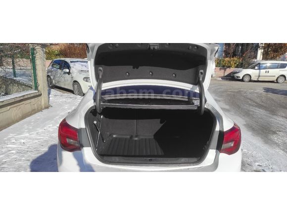 ASTRA J SEDAN OTOMATİK 136 LIK