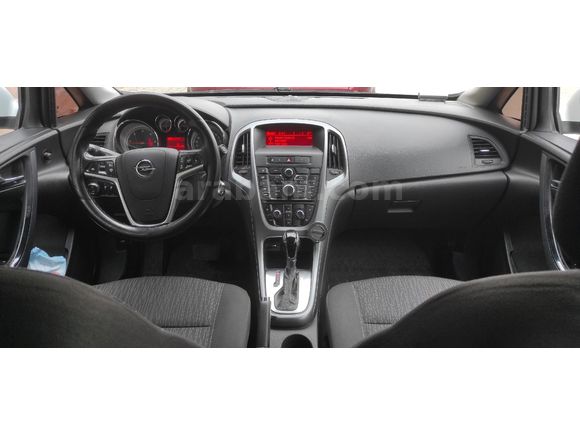 ASTRA J SEDAN OTOMATİK 136 LIK