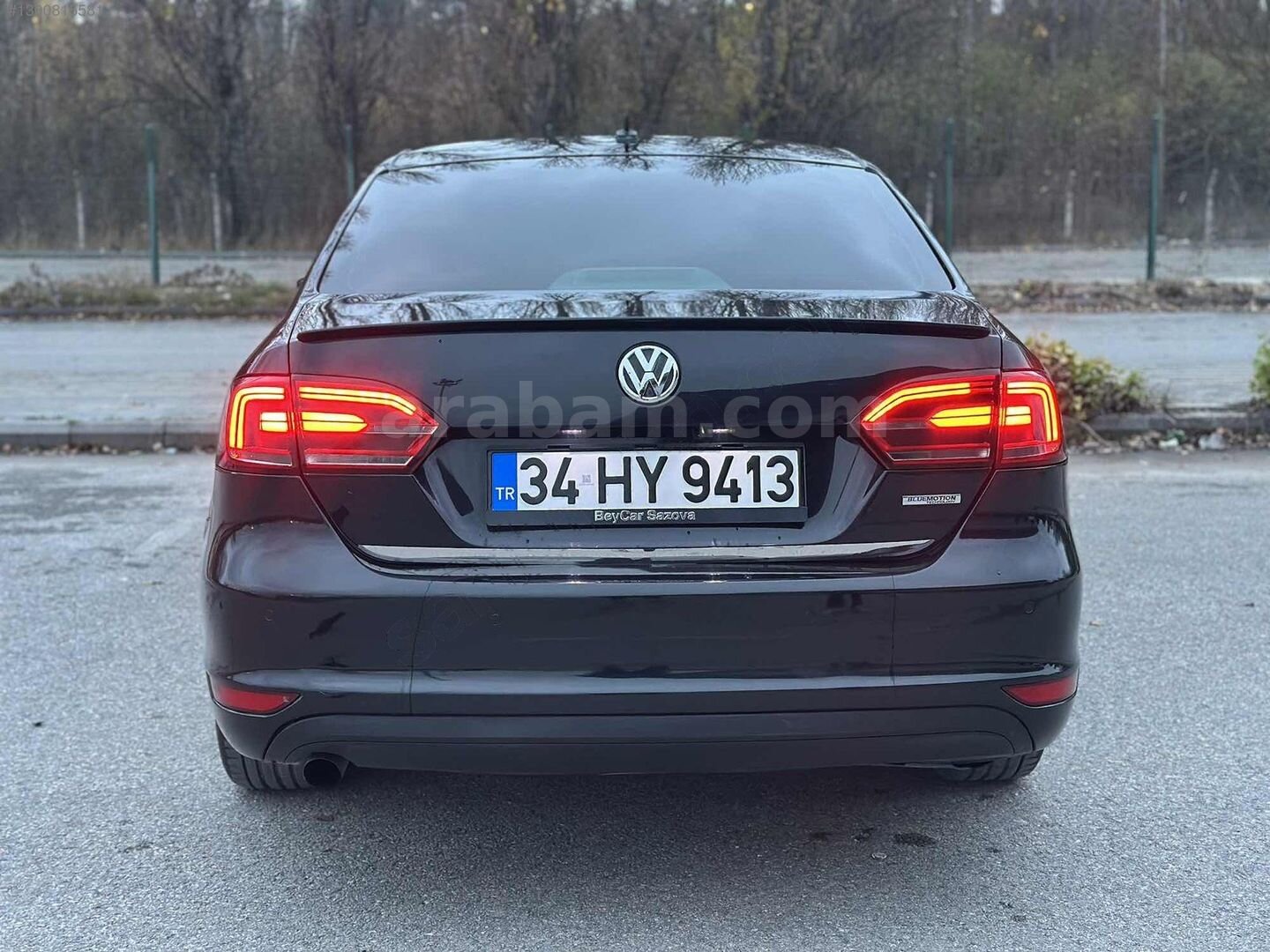 Galeriden Volkswagen Jetta 1.6 TDi Highline 2013 Model Eskişehir 240.000 km Siyah 5