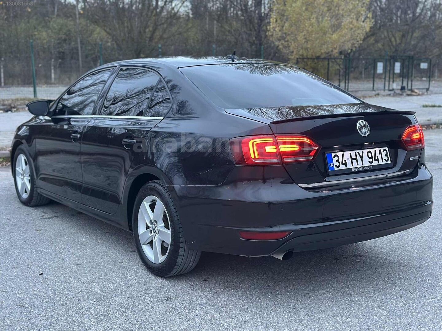 Galeriden Volkswagen Jetta 1.6 TDi Highline 2013 Model Eskişehir 240.000 km Siyah 4