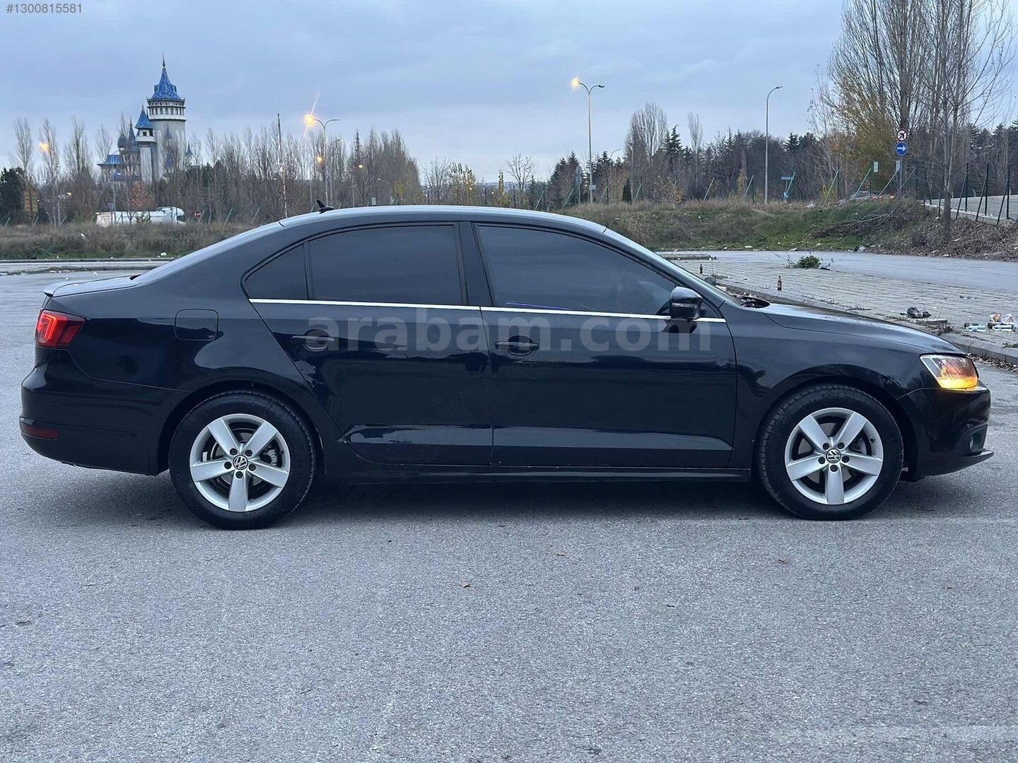 Galeriden Volkswagen Jetta 1.6 TDi Highline 2013 Model Eskişehir 240.000 km Siyah 7