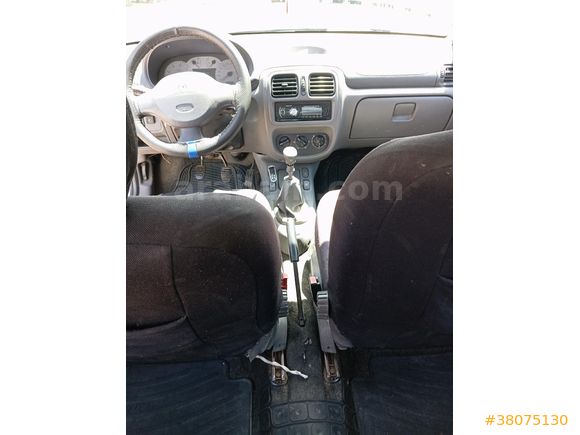 Sahibinden Renault Clio 1.4 2001 Model