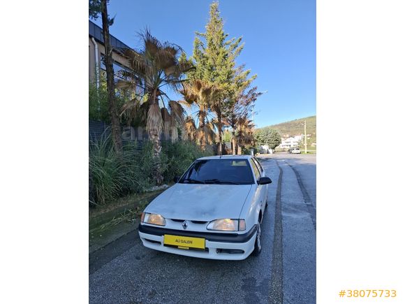 ALİ GALERİDEN KLİMALI RENAULT 19 EUROPA BOYASIZ 94 MODEL