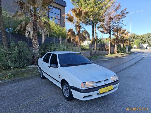 ALİ GALERİDEN KLİMALI RENAULT 19 EUROPA BOYASIZ 94 MODEL