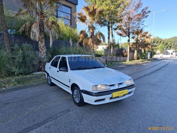 ALİ GALERİDEN KLİMALI RENAULT 19 EUROPA BOYASIZ 94 MODEL