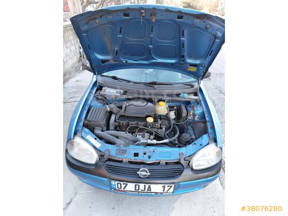 Opel Corsa 1.4 Swing 1998 Model değişensiz