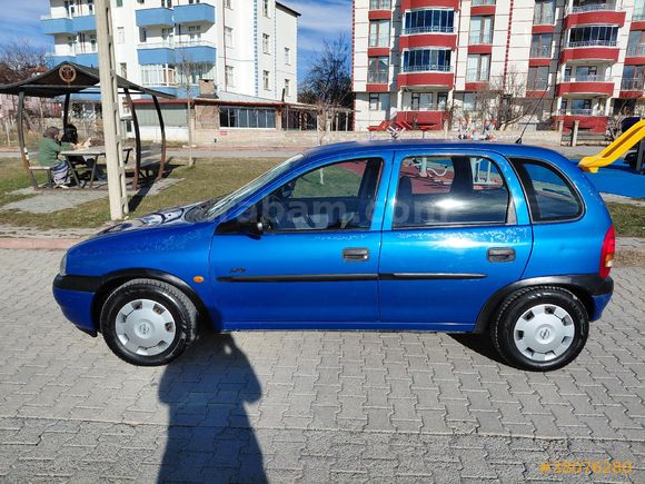 Opel Corsa 1.4 Swing 1998 Model değişensiz