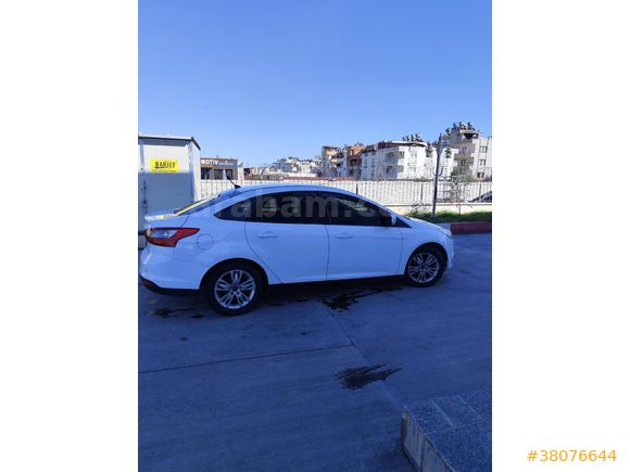 Sahibinden Ford Focus 1.6 TDCi Style 2012 Model  397.480 km Beyaz