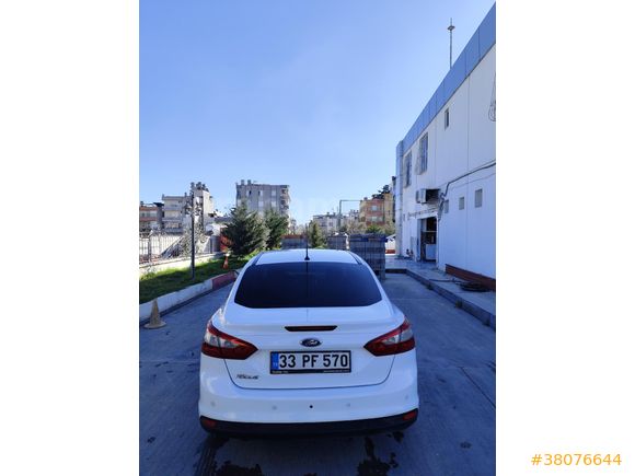 Sahibinden Ford Focus 1.6 TDCi Style 2012 Model  397.480 km Beyaz