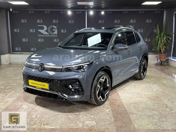 BOYASIZ-TRAMERSİZ 2025 TIGUAN 1.5eTSİ R-LİNE