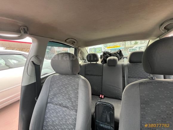 Sahibinden Ford Focus 1.6 Comfort 2004 Model
